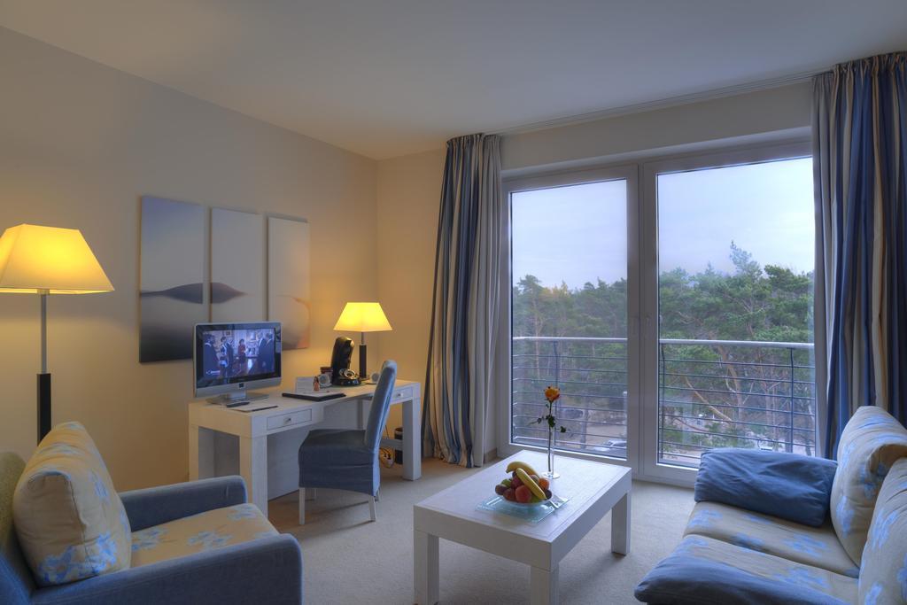 Strandhotel Dünenmeer - Adults only Dierhagen Habitación foto