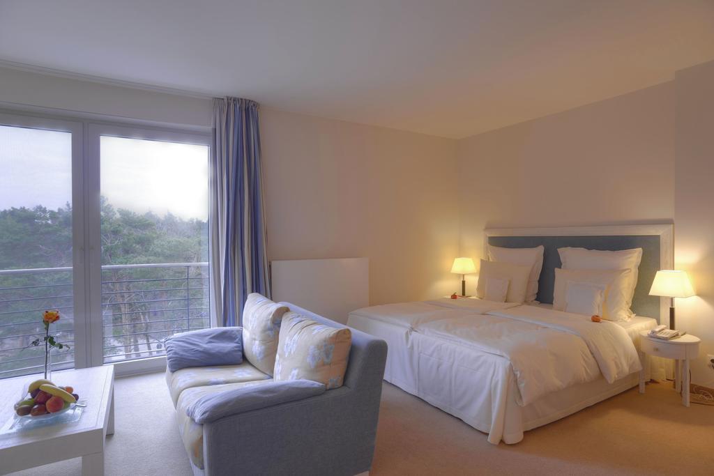 Strandhotel Dünenmeer - Adults only Dierhagen Habitación foto